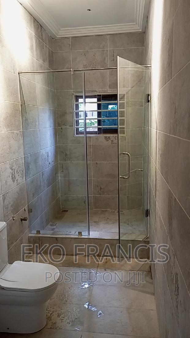 Shower Glass Enclosure 1 · Photo 4