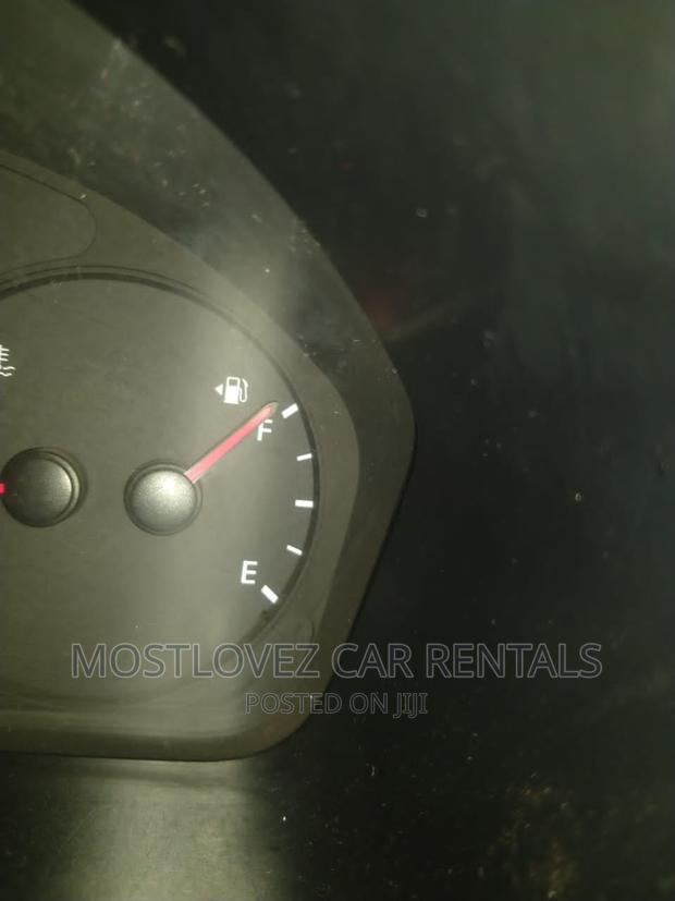 Car Rental in Ghana- Mini Van for Rent in Ghana- 15 Seats · Photo 4