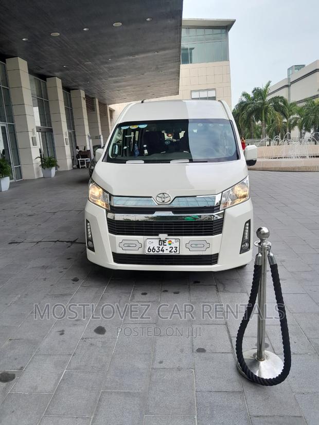 Car Rental in Ghana- Mini Van for Rent in Ghana- 15 Seats · Photo 3