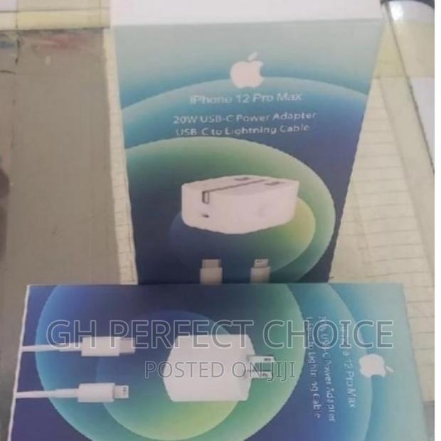 Peculiar iPhone Type C Fast Charger · Photo 2