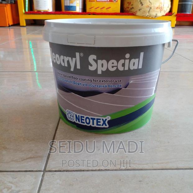 Neocryl Special Floor Paint · Photo 2
