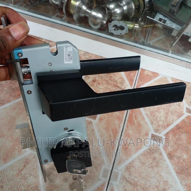 Door Lock(Italian Model) photo 6