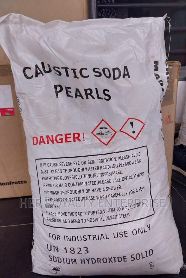 Caustic Soda Pearls · Photo 3