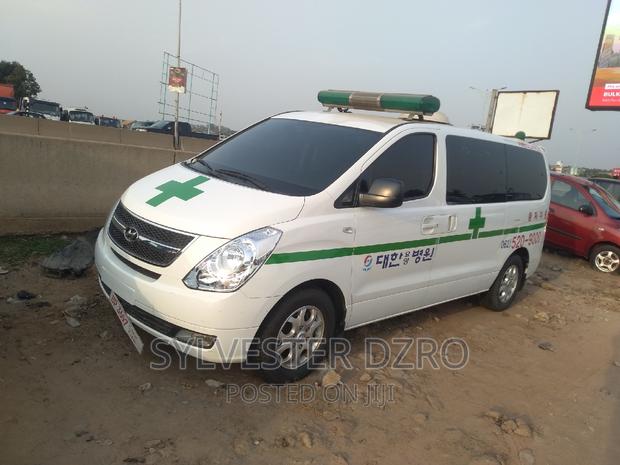 Hyundai Starex 2012 White