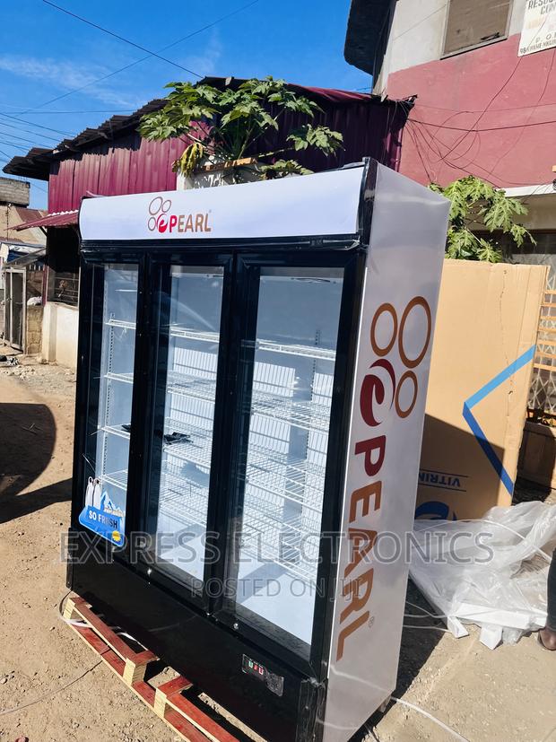 Showcase Display Fridge Pearl 3doors PVC-150 · Photo 2