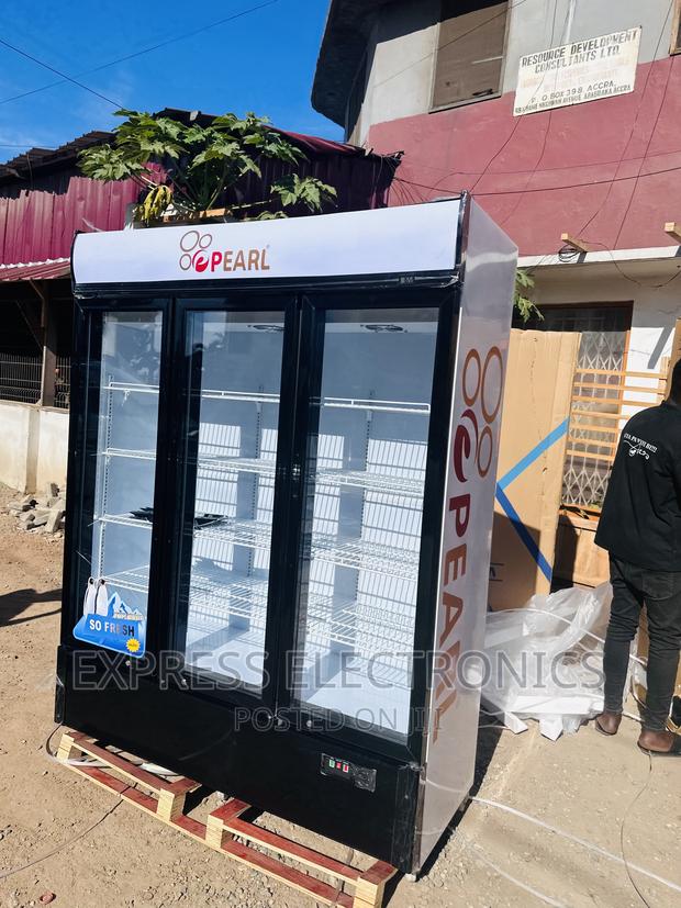 Store Fridge 3doors Pearl Display Fridge PVC-150 · Photo 2