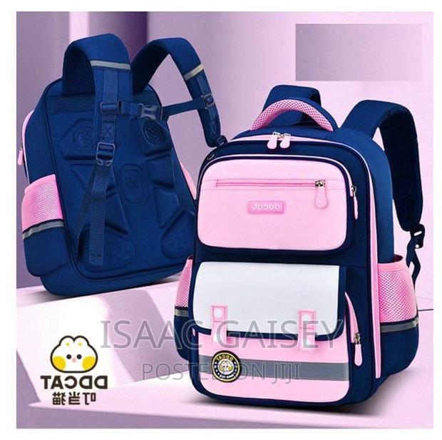 Executive Lower Primary Quality Backpacks · Photo 2