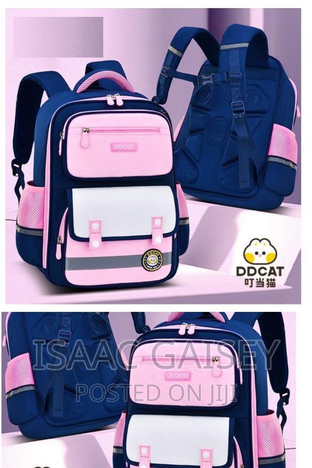 Executive Lower Primary Quality Backpacks · Photo 3