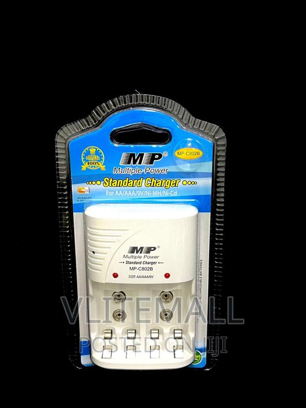 Multiplepower Rechageable Battery Charger (MP-C802B) · Photo 3