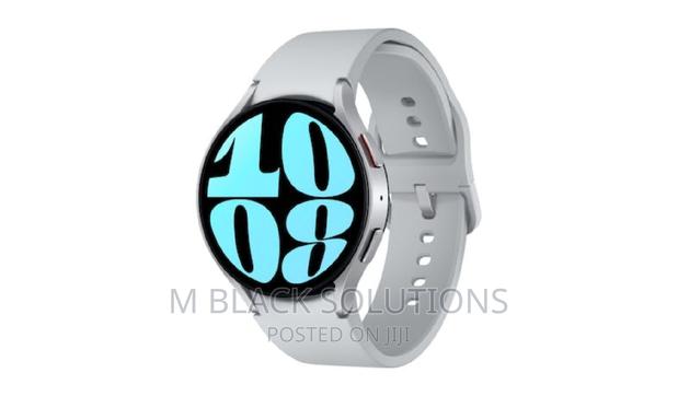 Samsung Watch 6 44mm Silver · Photo 3