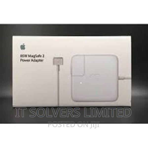 Apple 20V 4.25A (M2) Original · Photo 4