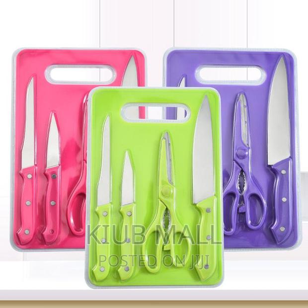 Knife Set With Chopping Board · Photo 2