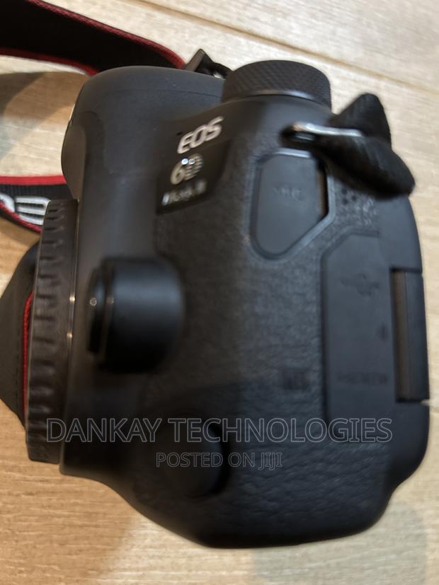 Canon 6d Mark Ii Body With Battery And Charger photo 5