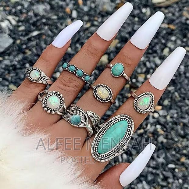 Ethnic Style Retro Fashion Carved Feather Ring Fashion