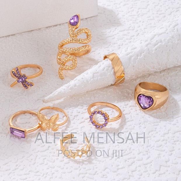 Crossboarder Gold Butterfly Star Ring 8-piece Set