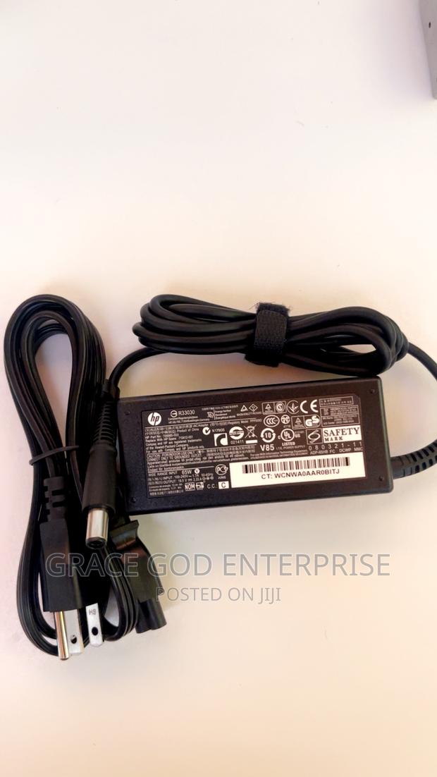 Original HP Big Pin Charger 65W · Photo 4