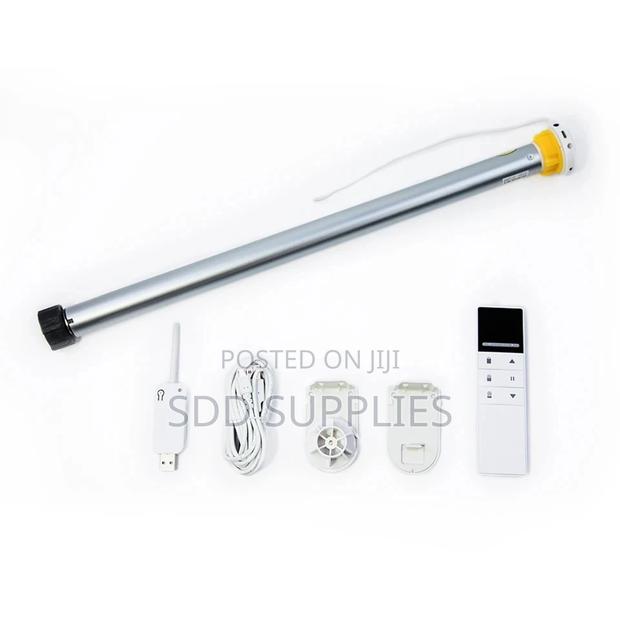 Smart Rechargeable Wifi Window Curtain Blinds · Photo 2