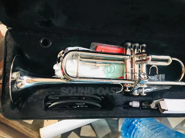 Yamaha Ytr-2330 Student Bb Trumpet - Silver Lacquer · Photo 3