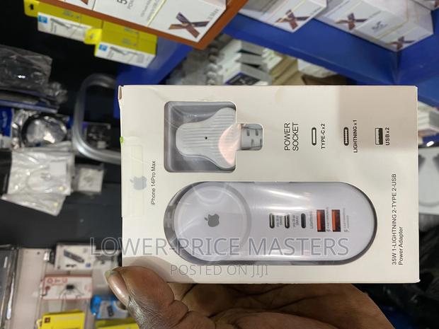 All in 1 Travel Power Adapter Charger · Photo 4