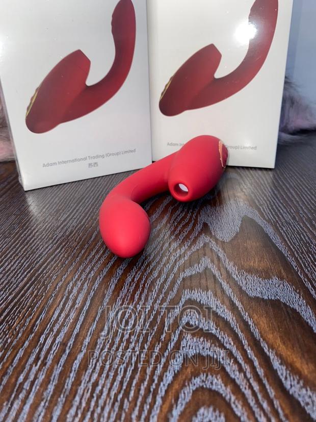 Sucking Vibrator · Photo 4