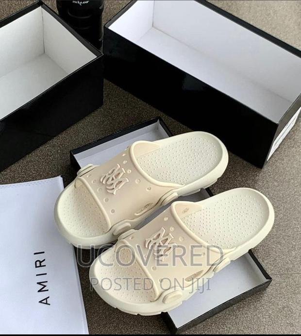 Amiri Unisex Slides/Slippers · Photo 4