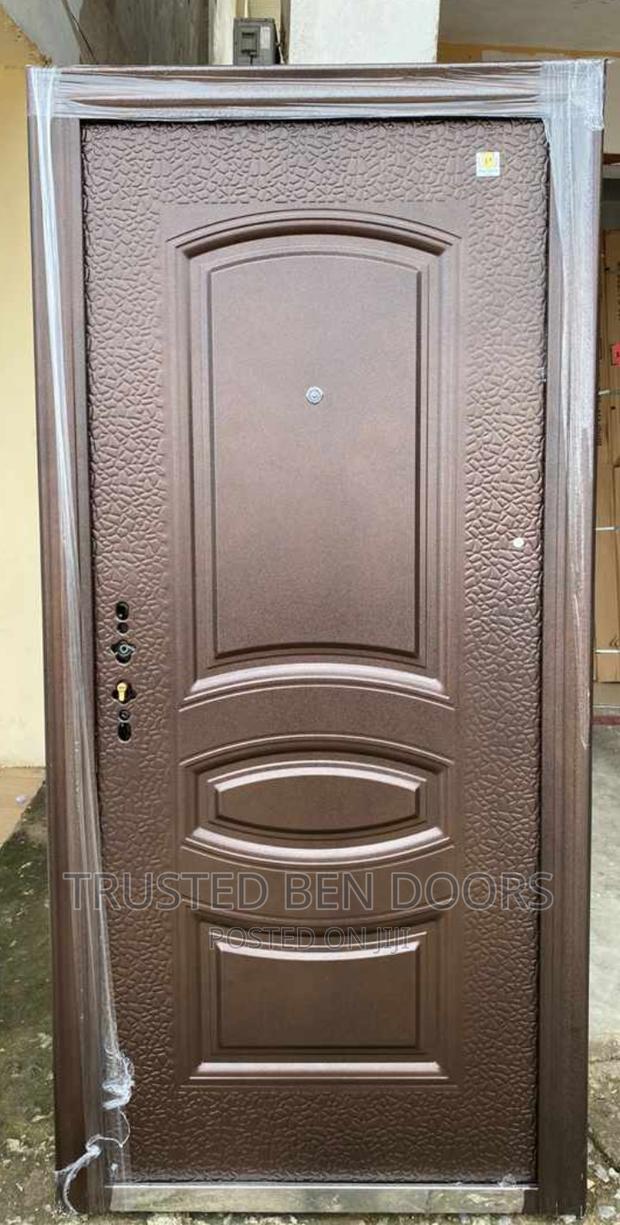 Paladin Turkish Security Internal+External Use Doors · Photo 2