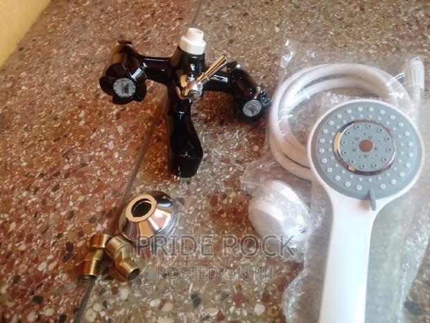 Plastic Telephone Shower Tap, Black and White, Anti Rust · Photo 4