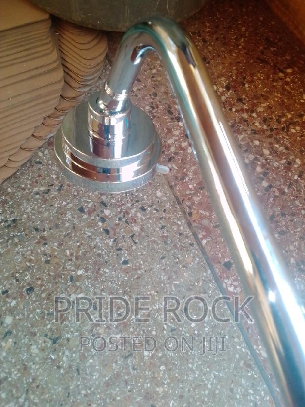 Overhead Shower, Shower Arm · Photo 4