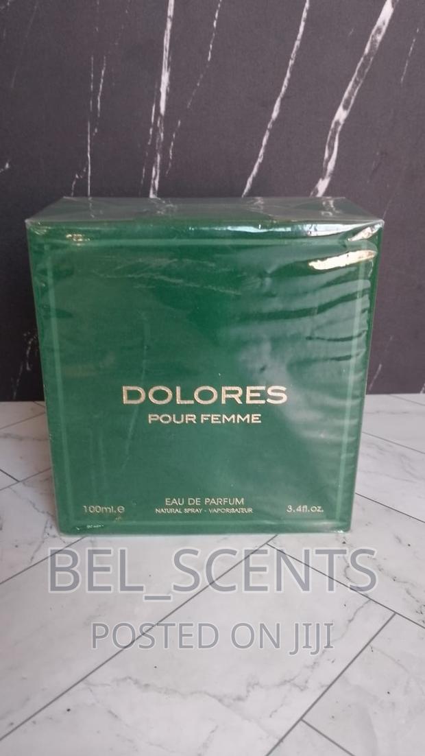 Dolores Perfume · Photo 2