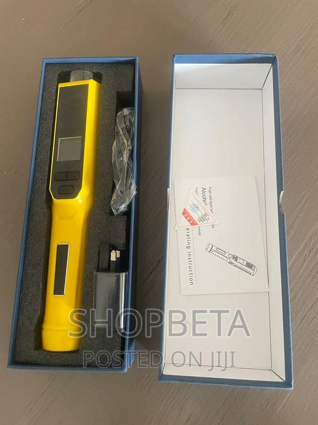Iblow Alcohol Tester Breathalyzer · Photo 4