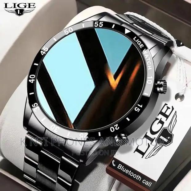 Stainless Steel Smartwatch photo 2