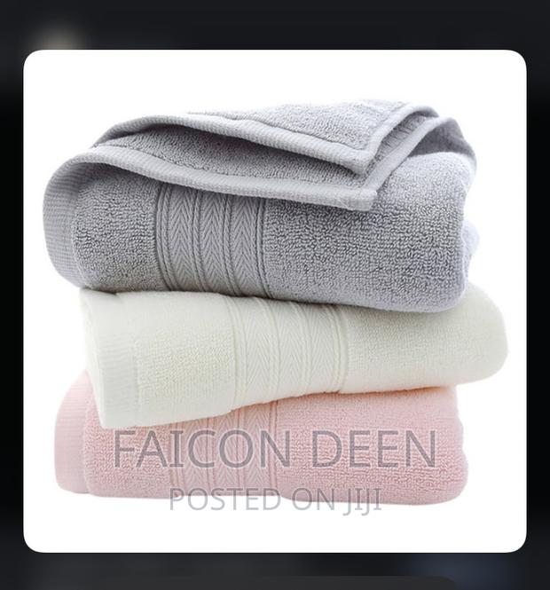 Xtra Xtra Large Cotton Towels · Photo 1