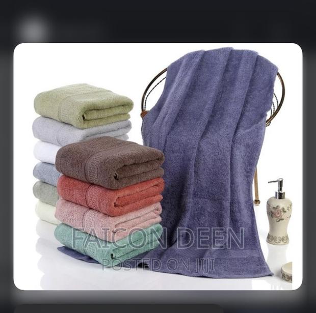 Superb Xtra Xtra Large Cotton Towels · Photo 1