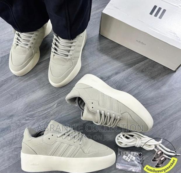 Fear of God X Adidas Forum 86 · Photo 4