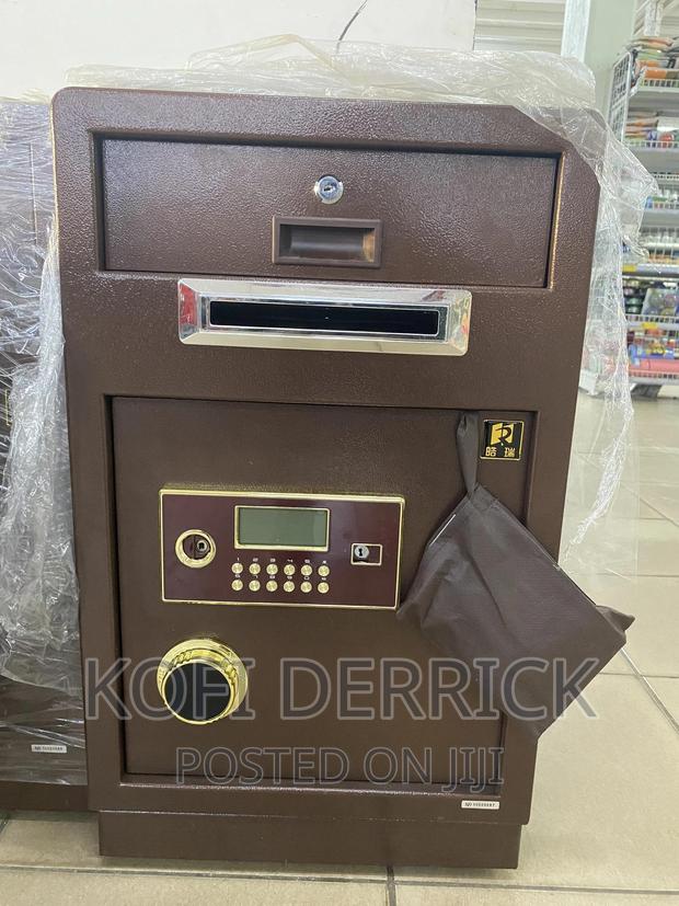 Safe Box For Valuables · Photo 3