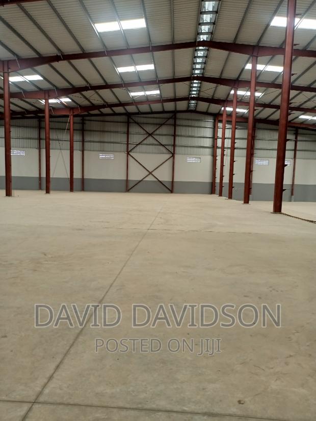 Wearhouse Tema Roundabout · Photo 2
