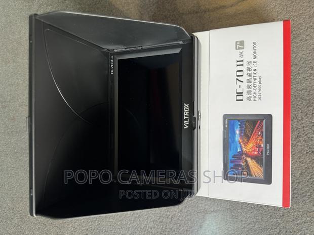 Viltrox DC-70 II External Monitor · Photo 3