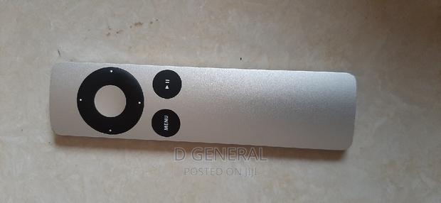 Apple TV Remote · Photo 4