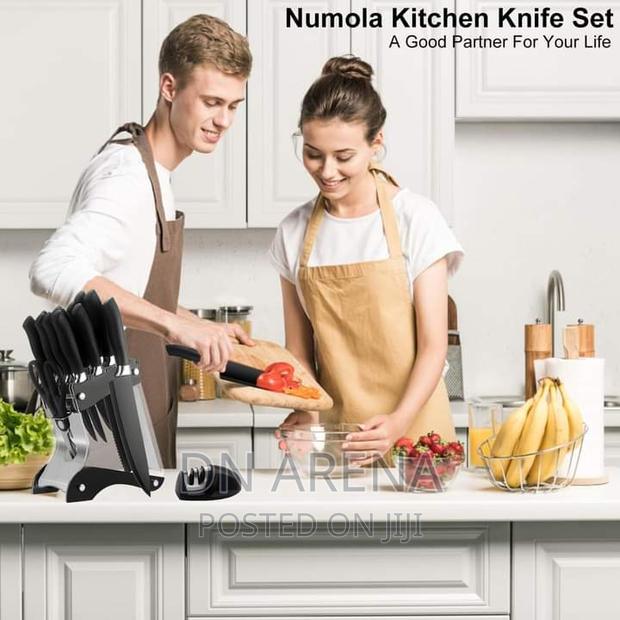 Numola 17 PCS Kitchen Knife Set With Block and Sharpener T · Photo 4