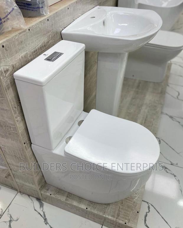 Water Closet -With Basin 758 · Photo 2
