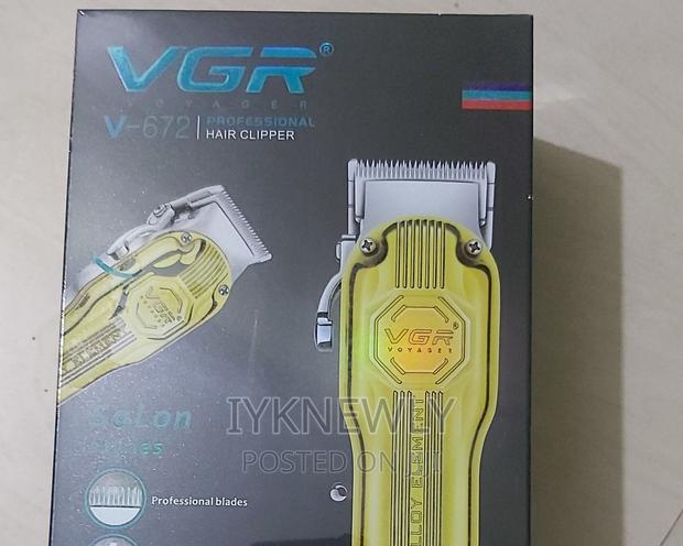 VGR 672 Professional Clipper
