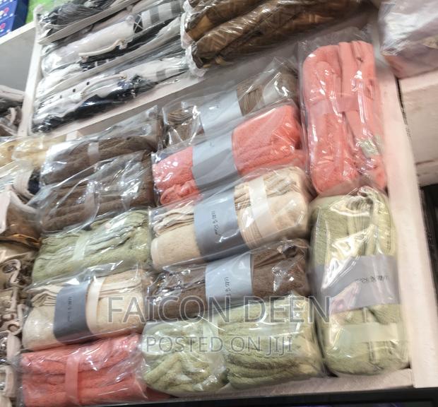 Cotton Luxurious 3 Pieces Set Towels · Photo 1