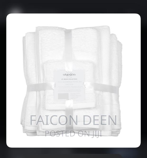 3 Pieces Set Luxury Cotton Towels · Photo 1