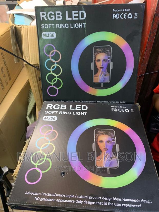 12inches RGB Ringlight · Photo 2