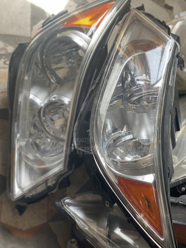 Buick Velacrus Headlight