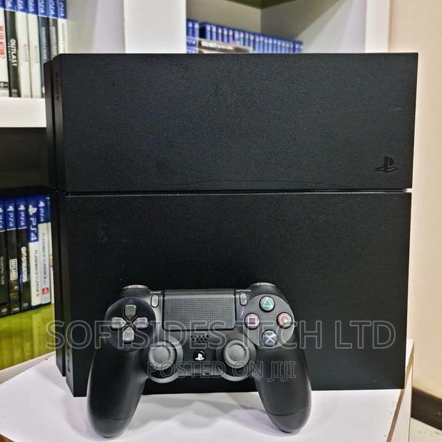 Quality Playstation 4 Standard From Uk, 500gb 1 Controller · Photo 4