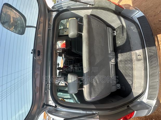 Hyundai Starex 2011 Grey photo 5