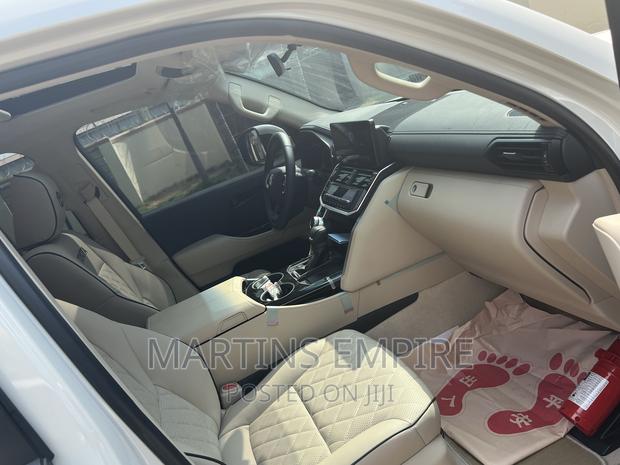 New Toyota Land Cruiser 3.3 Diesel 4WD 2022 White