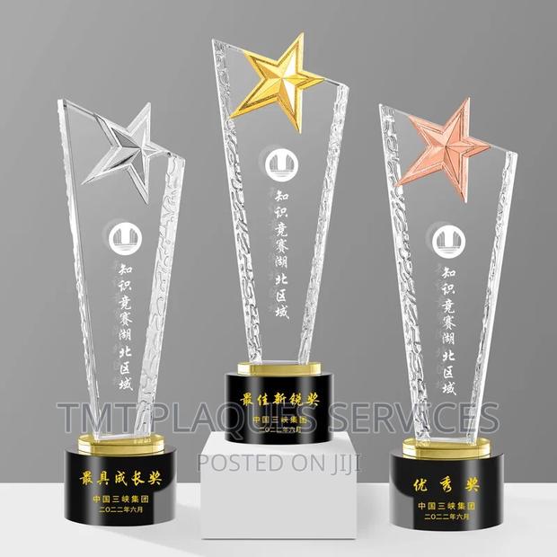 Crystal Award Plaque for Your Events and Awards · Photo 3