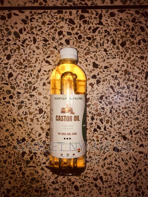 100% Pure Castor Oil · Photo 2